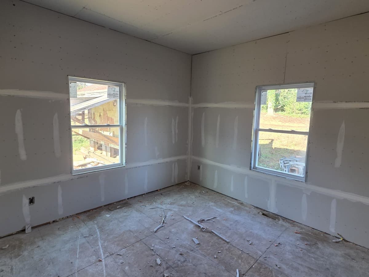 Hewitt project, drywall installation room